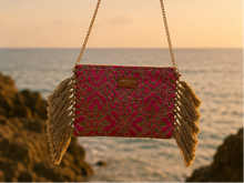 POCHETTE À HOUPPES DOLCEZZA